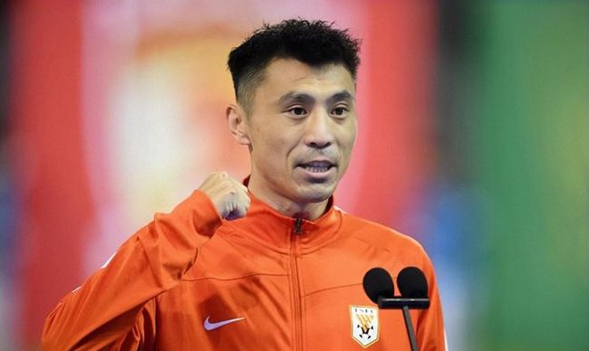巴萨1-1扳平比分　第40分钟，米格尔-古铁雷斯左路带球推进，一路无人盯防带进禁区抽射得分，赫罗纳2-1再次领先　第80分钟，赫罗纳长传发动进攻，斯图亚尼头球摆渡，瓦勒里冷静晃过孔德的防守轻松推射再下一城，赫罗纳3-1领先　第90+2分钟，费兰低平球送出助攻，点球点附近京多安转身调整后抽射建功帮助巴萨扳回一球，比分改写为2-3　第90+5分钟，赫罗纳后场送出过顶长传，萨维奥接队友做球后挑球传中，后点的斯图亚尼轻松垫射破门，比分改写为2-4　【比赛焦点瞬间】第18分钟，加扎尼加挡出了巴萨绝佳的机会　第31分钟，菲利克斯脚后跟送妙传，坎塞洛跟进近距离的小角度打门被门将封堵　第37分钟，拉菲尼亚禁区内趟球过大错失良机　第39分钟，米格尔禁区内低射稍稍偏出　第53分钟，拉菲尼亚中路的头球攻门没能顶上力量　第59分钟，拉菲尼亚的单刀机会趟球过大被后卫追防破坏　第68分钟，京多安禁区内调整后的打门也是稍稍偏出　第83分钟，赫罗纳再次反击，萨维奥左路一路长驱直入，禁区内小角度的单刀机会被佩尼亚用脸挡出　第90分钟，赫罗纳一连串流畅配合后再次获得禁区内的射门良机，可惜最后的射门稍稍高出　第90+4分钟，莱万好机会的绝平头球，可惜稍稍偏出　下半场补时5分钟。
